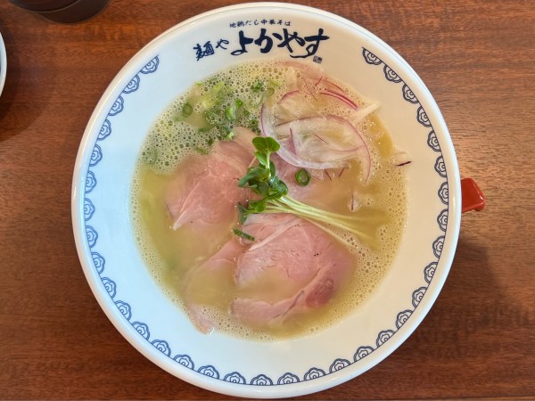 「鶏白湯中華そば」@麺や よかやすの写真