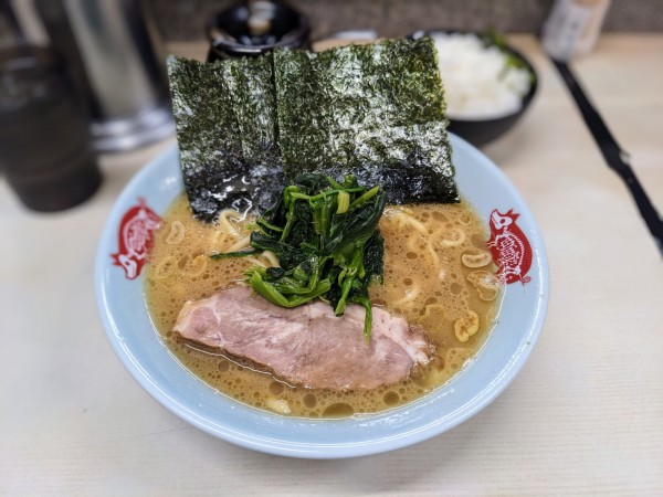 「ラーメン並盛」@横浜ラーメン 町田家 町田本店の写真