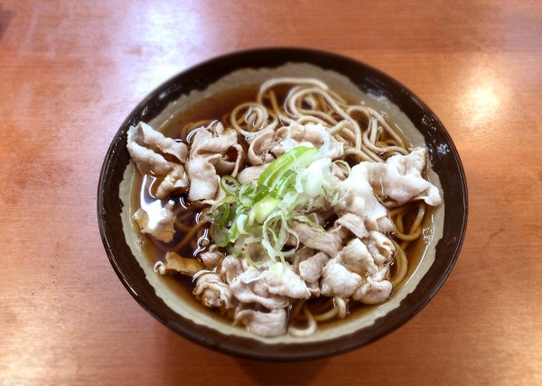 「肉そば(450円)」@亀有そばの写真