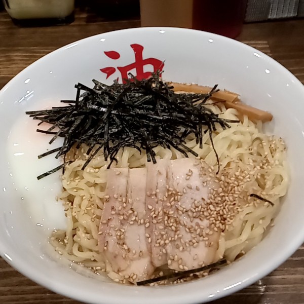 「油そば半熟卵(880円)Ｗ盛り(100円)」@きりん寺 高田馬場店の写真