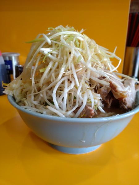 「小ラーメン　ネギ　アブラ　カラメ」@ラーメン二郎 八王子野猿街道店2の写真