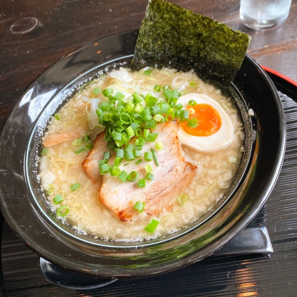 「まぐろラーメン」@Dining Bar さかいの写真