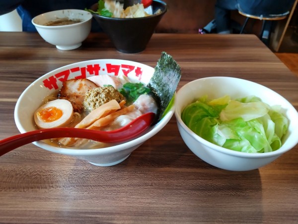 「牡蠣の中華そば900　ヤサイ130」@ハイデン.コッコFACTORYサマンサ・タマサの写真