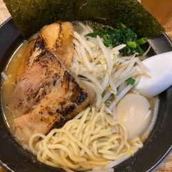 豚火らーめん全部のせ 1100