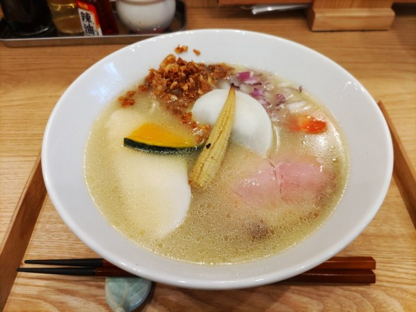 「鶏白湯塩・M」@Noodles & Cafe MEN-OHの写真