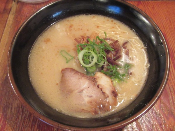 「艶まる（700円）」@九州らーめん 艶まるの写真