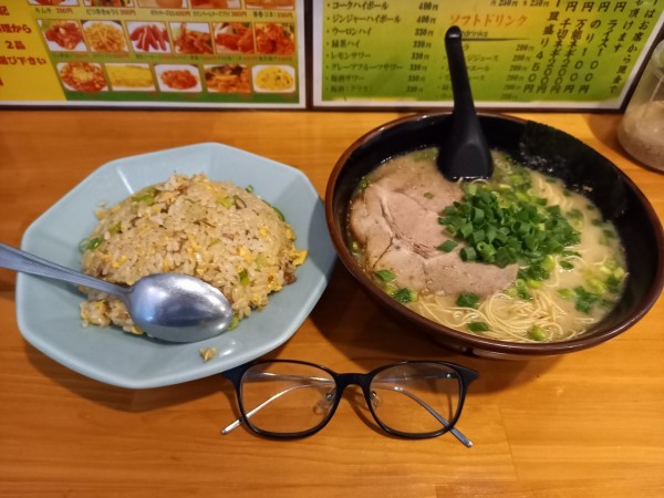 「チャーハンセット(博多ラーメン+チャーハン)」@博多ラーメン 長浜や 平和島店の写真