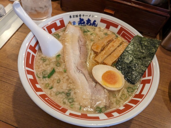 「九州たまり正油ラーメン」@屯ちん 池袋西口店の写真