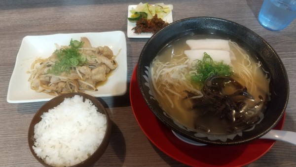 「あっさり博多ラーメン680円」@龍瞳の写真
