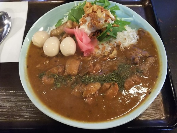 「赤エビ出汁のチキンカリー 900円」@煮干結社 弘前店の写真