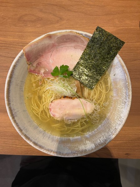 「塩らぁめん」@Japanese Ramen 五感の写真
