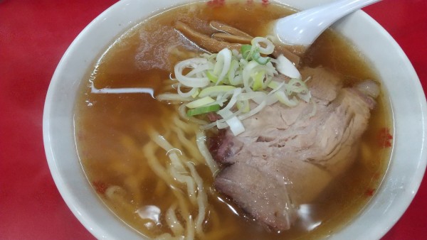 「手打ちらーめん(¥890)」@一品香 駒生店の写真