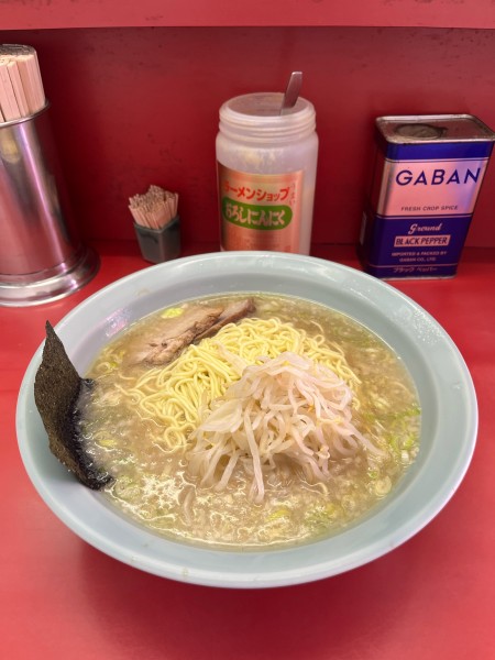 「ラーメン中750円」@ラーメンショップ 羽村店の写真
