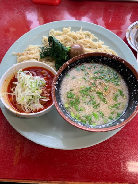 「辛ホルつけ麺」@とん平食堂の写真