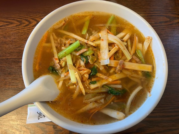 「辛いザーサイソバ　880円」@林華苑の写真