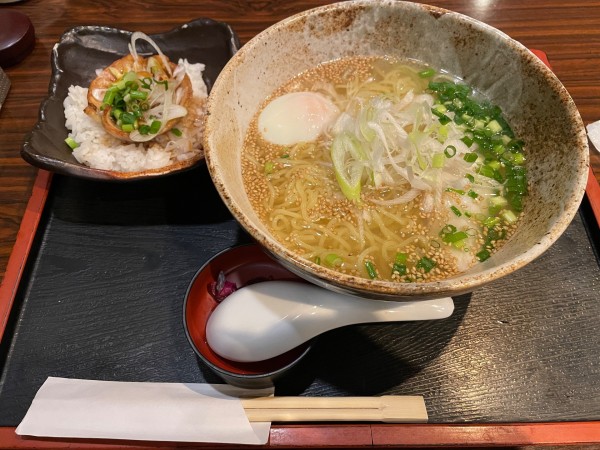 「鯛だし柚子塩らーめん」@海鮮問屋 地魚屋 大宮店の写真