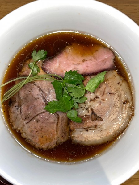 「醤油らぁ麺」@らぁ麺や 嶋の写真