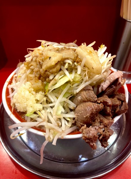 「小ラーメン【コール】野菜、アブラ、にんにく」@ラーメンタロー 五反田の陣の写真