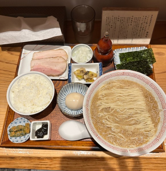 「鯖定食トリュフ煮卵」@炭火焼濃厚中華そば 海富道の写真