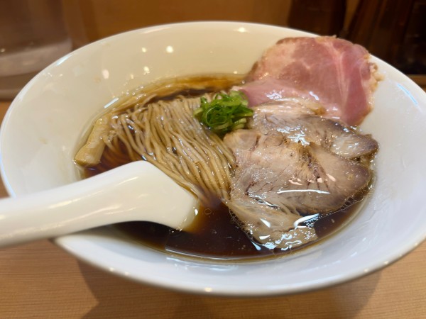 「醤油らぁ麺」@麺屋 なおとの写真