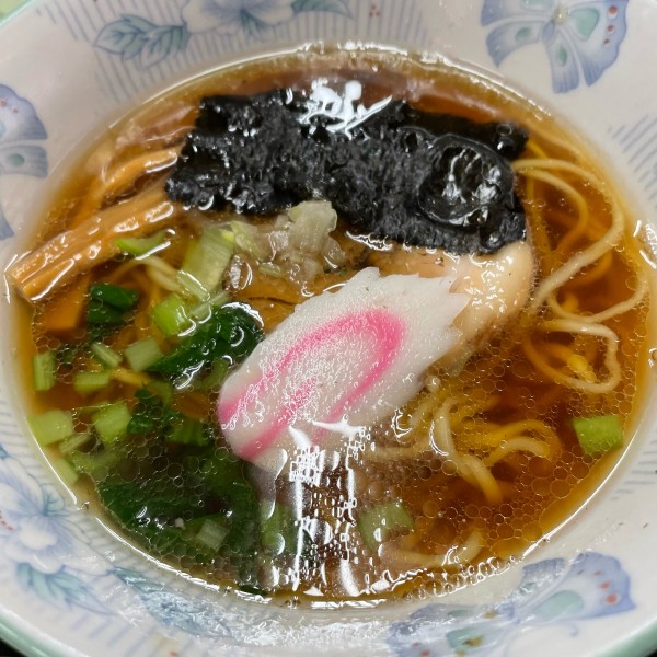 「ミニらぁめん400円メンチ100円半ライス50円」@よか楼 本店の写真