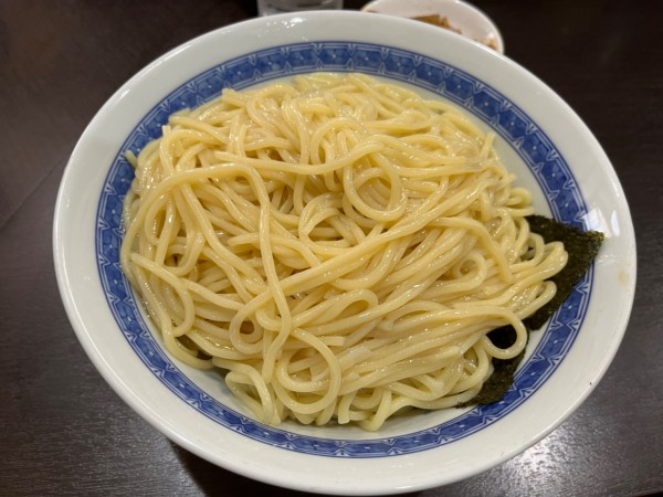 「ビール中　塩油そば中盛（冷）」@中華そば べんてんの写真