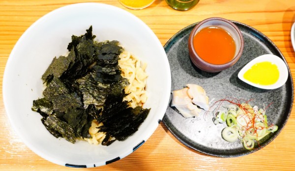 「あぶらそば＋のりまみれ＋ビール」@らーめん かねかつの写真