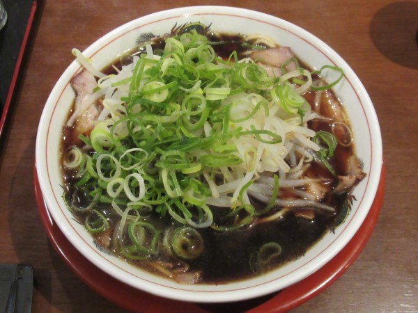 「中華そば（並）（880円）」@新福菜館 浜松町店の写真