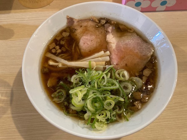 「中華そば(並)800円」@中華そば 喜楽 新長田店の写真