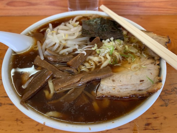 「ワンタンメン＋大盛　900円」@支那ラーメン 桂山の写真