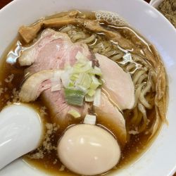 特製醤油らぁ麺