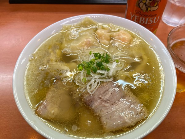 「海老ワンタンメン」@日陰の写真