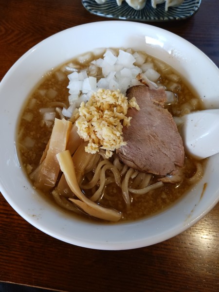 「燕三条ラーメン　生姜トッピング麺大盛」@ラーメン酒場 天狗の写真