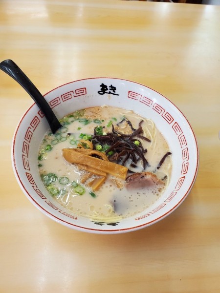 「長浜ラーメン@700」@九州博多 長浜らーめん まき 池田公園本店の写真