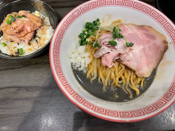 「まぜソバーン煮干っちょ（醤油）」@ヌードルボウズ n坊の写真