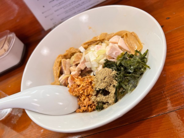 「まぜそば」@無化調煮干しらぁ麺 誠実の写真