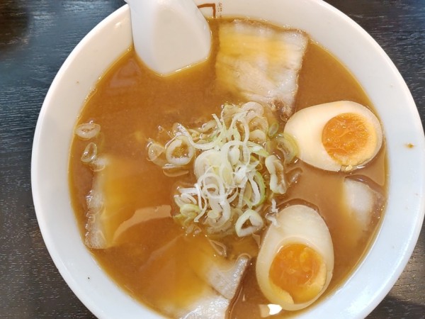 「味噌味の喜多方ラーメン＋味玉」@喜多方ラーメン 坂内 亀戸店の写真