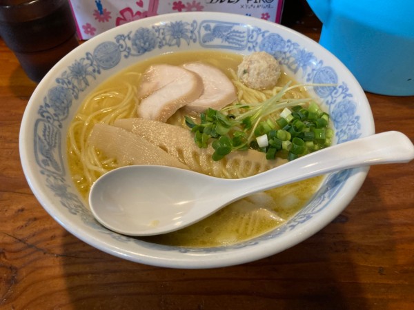 「鳥そば本搾り(塩)大盛り950円」@中華そばつけそば 千思萬考の写真