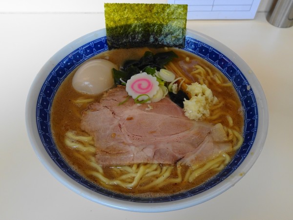 「味玉とんこつラーメン（1,050円）ニンニク」@自家製麺 二丁目ラーメンの写真