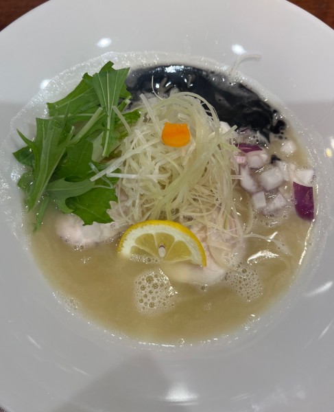 「鶏白湯/黒」@麺や コリキの写真