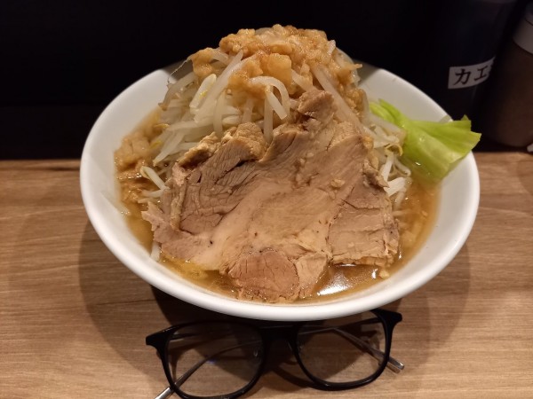 「国産豚ミニラーメン300g(ヤサイマシ・ニンニク少なめ・アブラマ」@豚仙人 鶴見店の写真