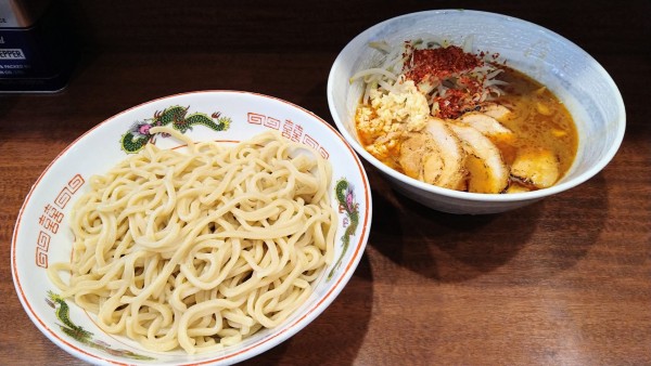 「【限定】背脂つけ麺(ニンニク増し・トウガラシ増し)+豚2枚」@麺屋 づかちゃんの写真