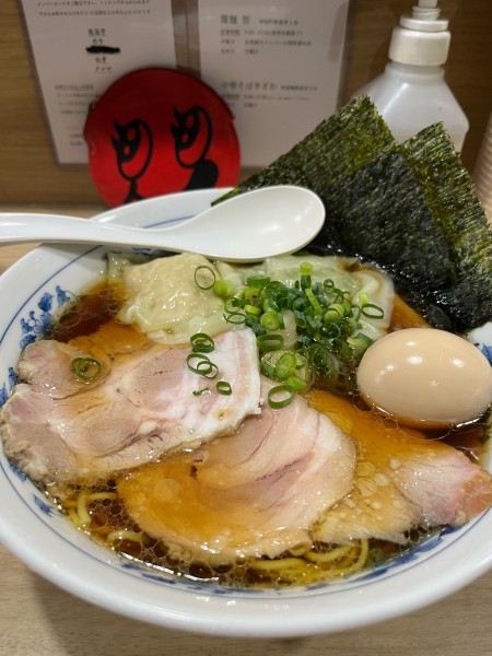 「特製ラーメン」@覆めん 花木の写真