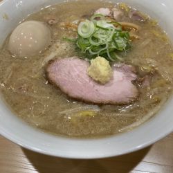 味噌ラーメン、煮玉子