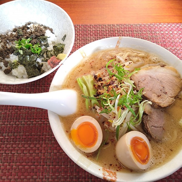 「三座850円、煮干しめし300円、味玉(クーポン)」@麺や 福々三座の写真