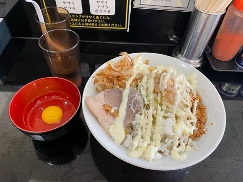 「限定 冷やし黒こしょうまぜそば 1,000円。」@豚仙人 中央林間店の写真