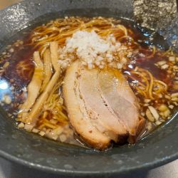 しょうゆラーメン中盛り
