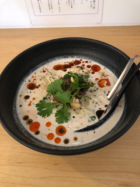 「全部乗せ坦々麺 冷」@濃厚担担麺 博多 昊の写真