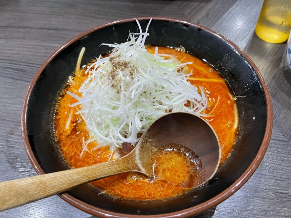 「さっぽろ辛味噌(激辛、ネギ) 1050」@札幌麺や 鬼てつの写真