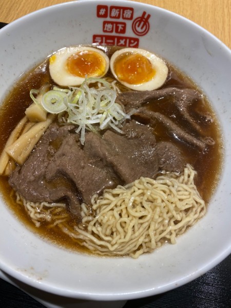 「【豆天狗】高山らーめん飛騨牛炙りすき焼きチャーシュー1380」@#新宿地下ラーメンの写真
